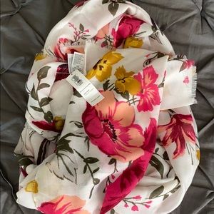 New With Tags Old Navy Scarf